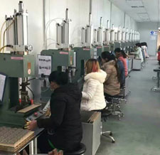 鉚接設(shè)備氣液增壓缸 鉚接設(shè)備氣液增壓缸